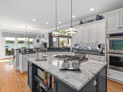 7114 Windaliere Dr, Cornelius, NC 28031 photo 13