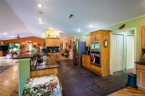 883 Windover Dr, Brevard, NC 28712 photo 25