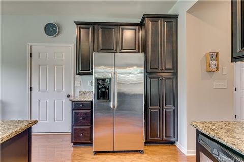 515 Sailview Dr, Tega Cay, SC 29708 photo 8