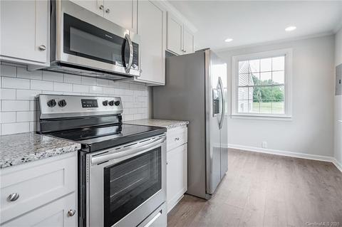 408 E 16th St, Kannapolis, NC 28083 photo 8