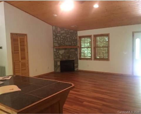 184 Crocus Ln, Sylva, NC 28779 photo 9