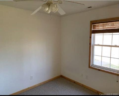 184 Crocus Ln, Sylva, NC 28779 photo 3