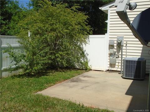 7916 Mariners Pointe Cir, Denver, NC 28037 photo 32
