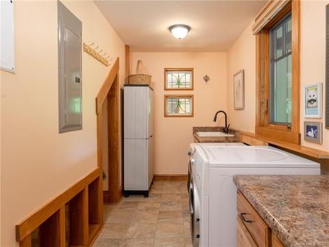 883 Highland View Ln, Mill Spring, NC 28756 photo 28