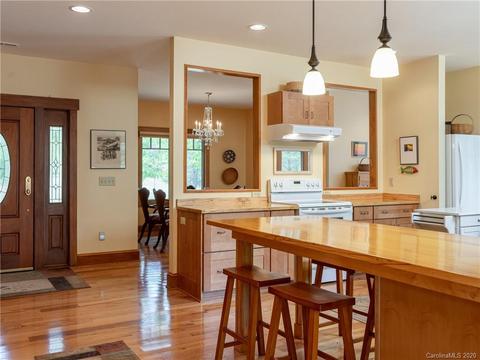 883 Highland View Ln, Mill Spring, NC 28756 photo 15