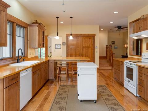 883 Highland View Ln, Mill Spring, NC 28756 photo 14