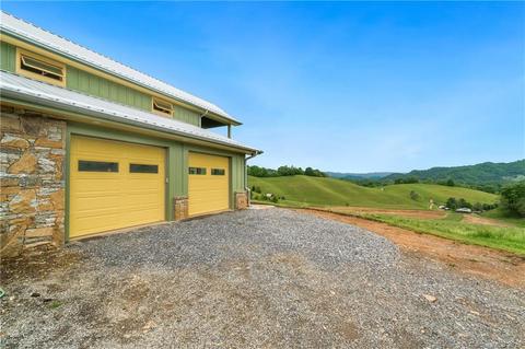 618 Glades Rd, Clyde, NC 28721 photo 13