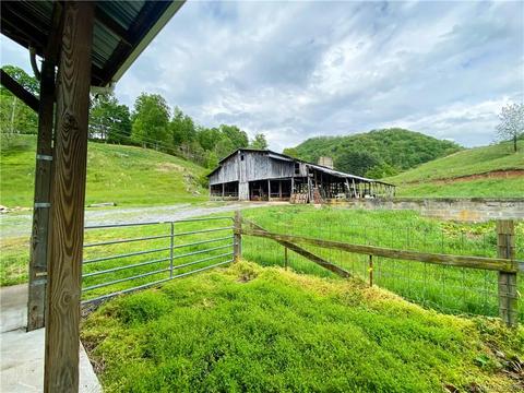 618 Glades Rd, Clyde, NC 28721 photo 30