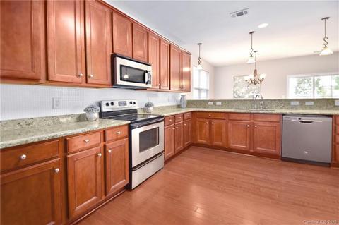 3309 Streamside Dr, Davidson, NC 28036 photo 5