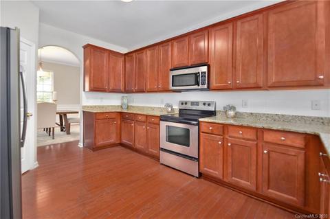 3309 Streamside Dr, Davidson, NC 28036 photo 6