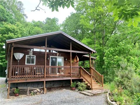 627 Timbuktu Rd, Sylva, NC 28779 photo 1