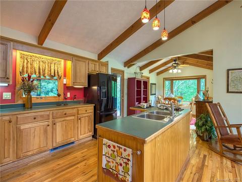 243 Skyview Trce, Clyde, NC 28721 photo 9