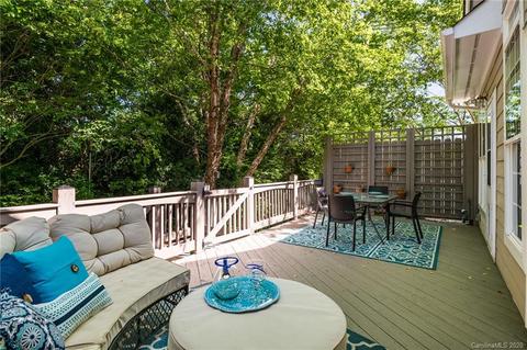 207 Fairview Ln, Davidson, NC 28036 photo 1