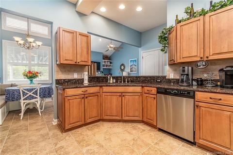 18315 Harborside Dr, Cornelius, NC 28031 photo 5