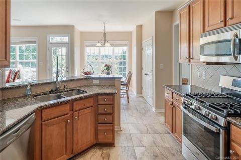 1131 Anduin Falls Dr, Charlotte, NC 28269 photo 9