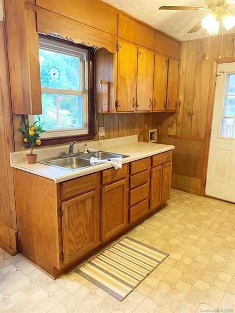 427 Hillcrest St, Sylva, NC 28779 photo 5