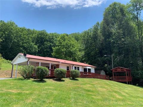 427 Hillcrest St, Sylva, NC 28779 photo 1