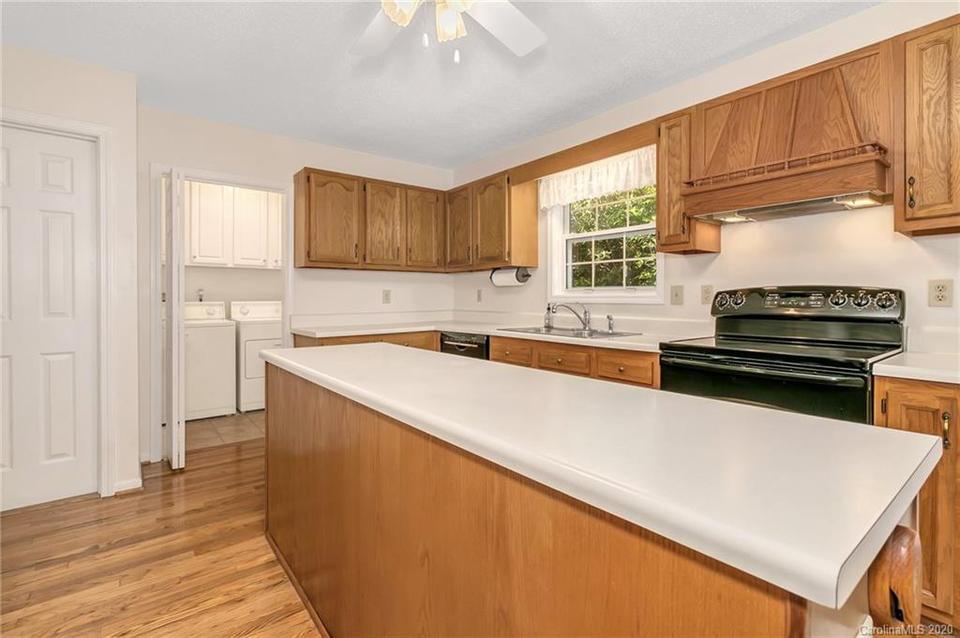  46 Surrey Run, Asheville, NC 28803 photo 12