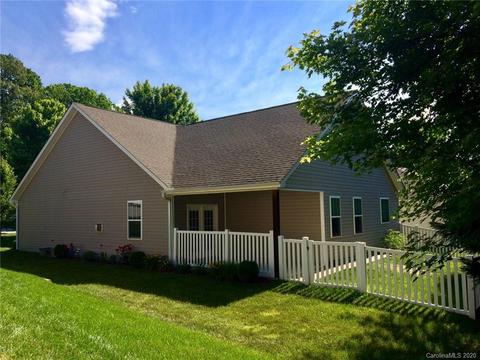 21 Eagle Ridge Ln, Flat Rock, NC 28731 photo 2