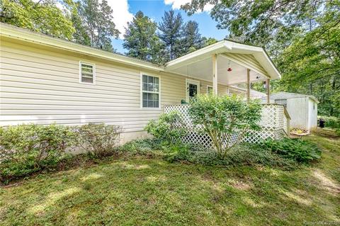 115 Maple Dr, Brevard, NC 28712 photo 2