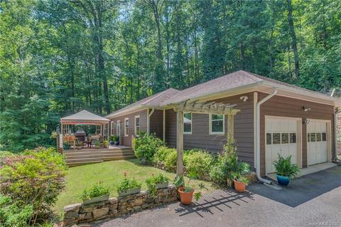 220 E Park Dr, Tryon, NC 28782 photo 1
