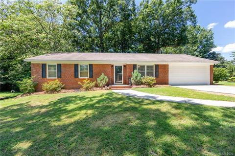 904 Oak Forest Dr, Monroe, NC 28112 photo 1