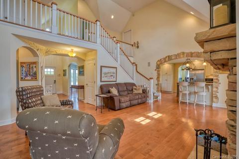 154 Saddleside Dr, Mill Spring, NC 28756 photo 17