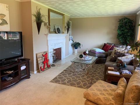 1102 Klutz St, Maiden, NC 28650 photo 3