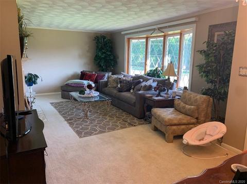 1102 Klutz St, Maiden, NC 28650 photo 2