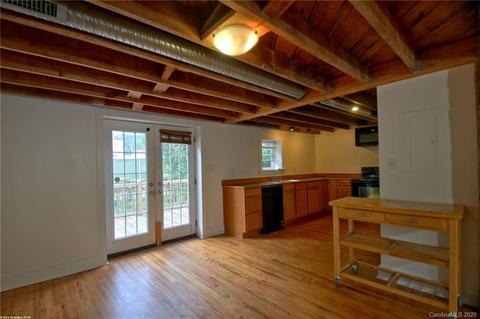 144 E Howard St, Tryon, NC 28782 photo 9