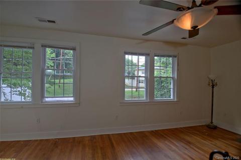 144 E Howard St, Tryon, NC 28782 photo 18