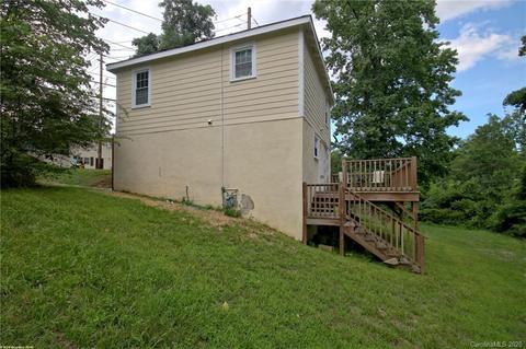 144 E Howard St, Tryon, NC 28782 photo 3