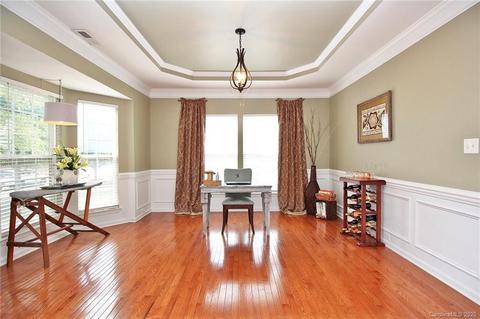 20425 Harbor View Dr, Cornelius, NC 28031 photo 2