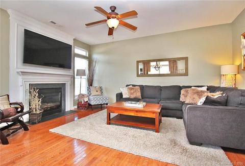20425 Harbor View Dr, Cornelius, NC 28031 photo 8