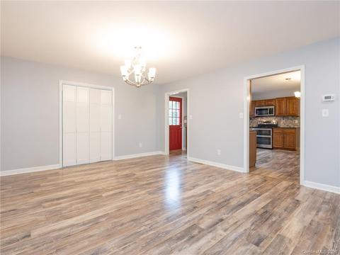7962 Golf Course Dr, Denver, NC 28037 photo 8
