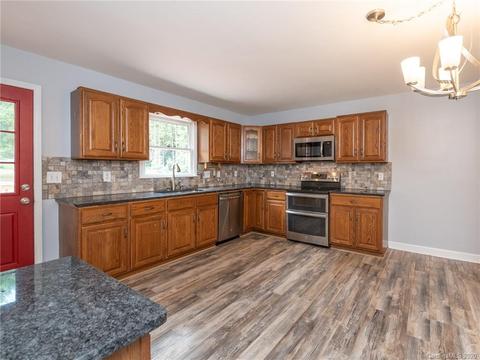 7962 Golf Course Dr, Denver, NC 28037 photo 6