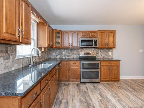 7962 Golf Course Dr, Denver, NC 28037 photo 4