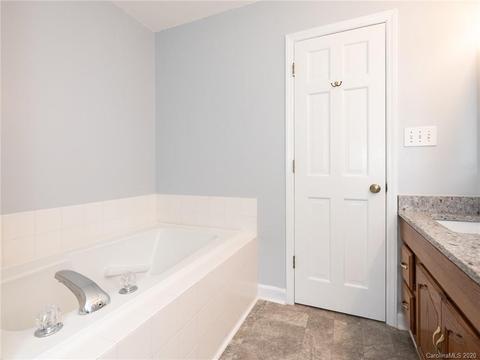 7962 Golf Course Dr, Denver, NC 28037 photo 18
