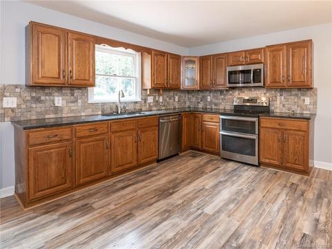 7962 Golf Course Dr, Denver, NC 28037 photo 7