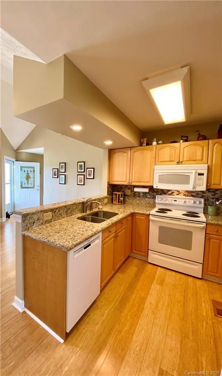 125 Tranquility Ln, Harmony, NC 28634 photo 8