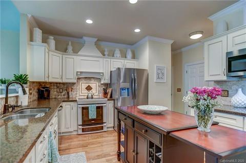 105 N Downing St, Davidson, NC 28036 photo 9
