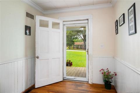 404 E Chestnut St, Stanley, NC 28164 photo 9