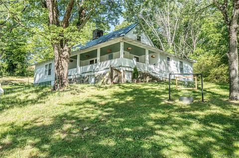 475 Walnut Dr, Marshall, NC 28753 photo 1