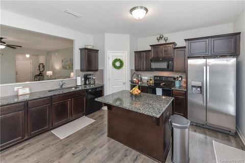 7204 Sonja Dr, Clover, SC 29710 photo 10