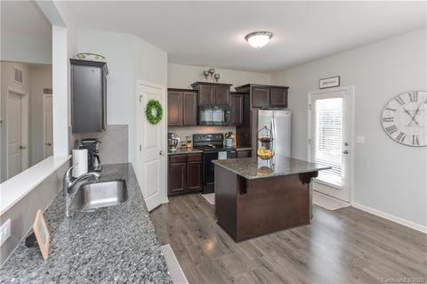 7204 Sonja Dr, Clover, SC 29710 photo 12