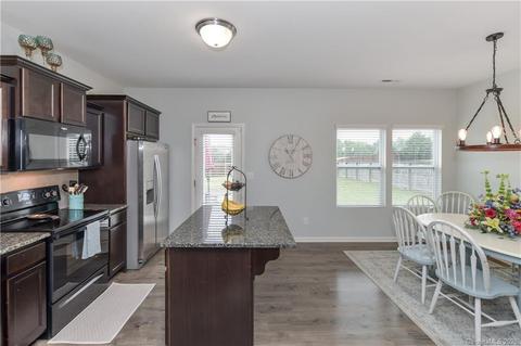 7204 Sonja Dr, Clover, SC 29710 photo 14