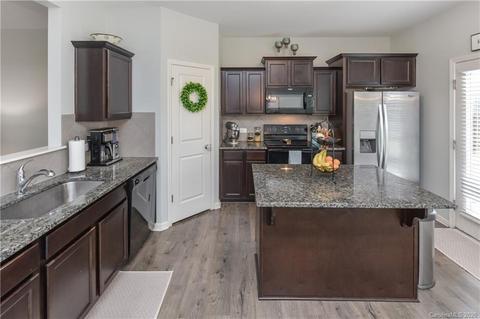 7204 Sonja Dr, Clover, SC 29710 photo 11