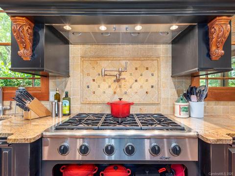 38 Drovers Ln, Fairview, NC 28730 photo 17