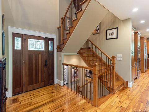 38 Drovers Ln, Fairview, NC 28730 photo 4