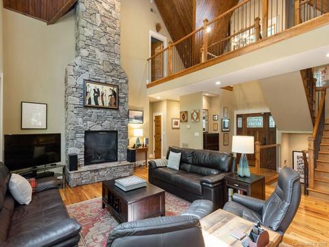38 Drovers Ln, Fairview, NC 28730 photo 9